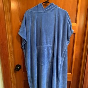 Surf Hooded Towel Poncho- Blue *GREAT CONDITION*